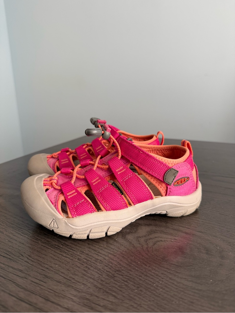 Keen Kids Closed Toe Sport Sandals Pink Coral US 1 EU 32/33 Washable